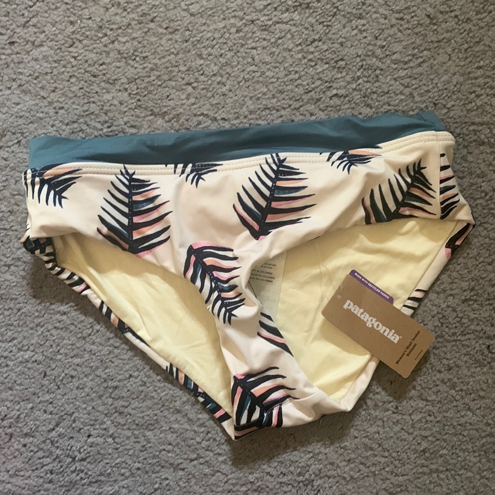 NWT Patagonia Shell Seeker Bottoms